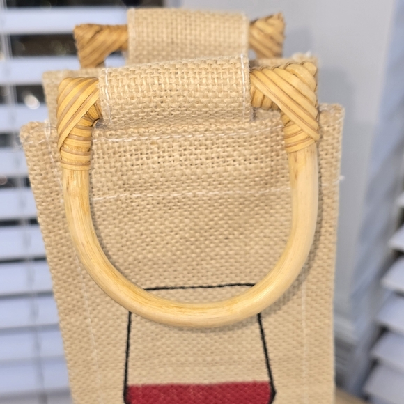 Burlap Wine Bottle Gift Bag with Bamboo Handles & Thomas Jefferson Quote - Picture 7 of 8